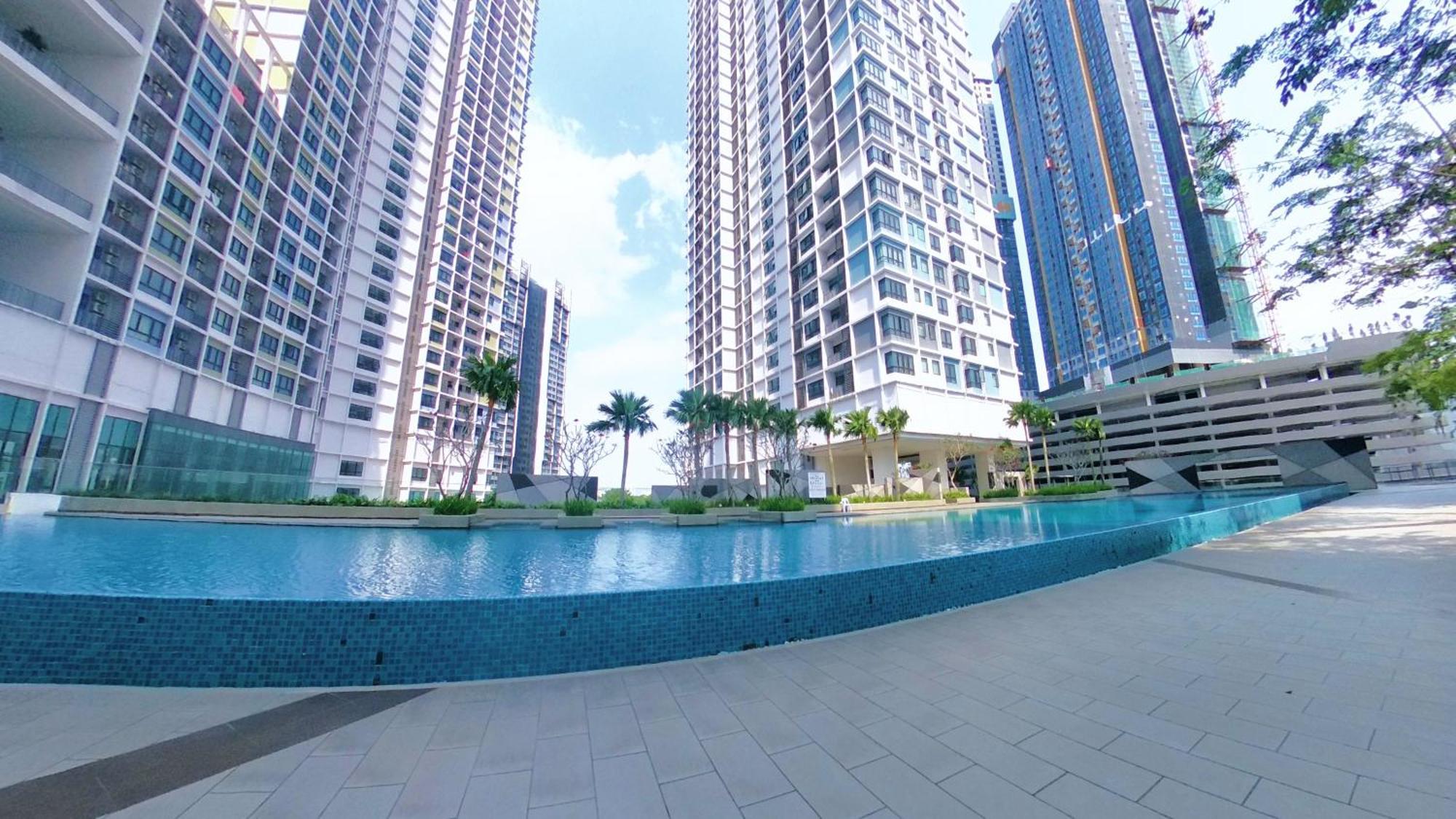 9Pax 2R2B Family Suite, I-City, I-Suite, Hyde, Beside Theme Park, Wifi 50-55" Smart Tv Shah Alam Exterior foto